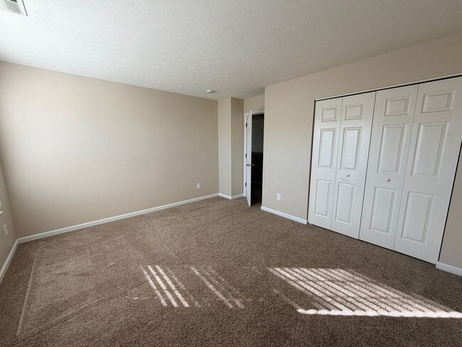 Building Photo - 1883 Creekstone Dr