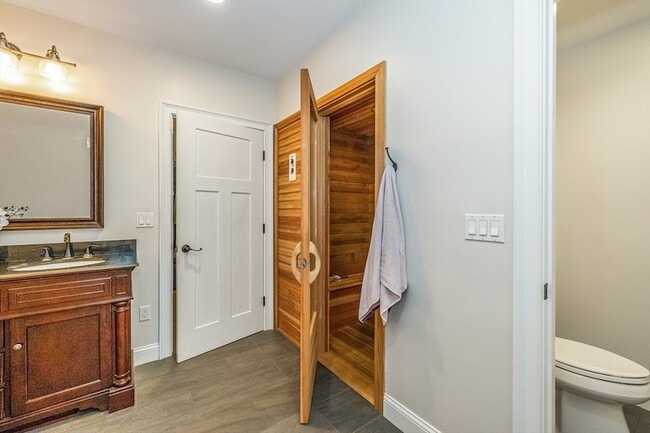 Building Photo - 9 Washington Ave