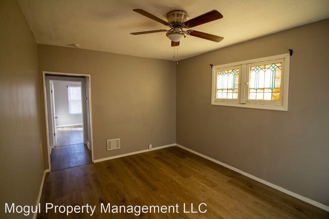 Building Photo - 2 br, 1 bath House - 4058 E Iowa Ave