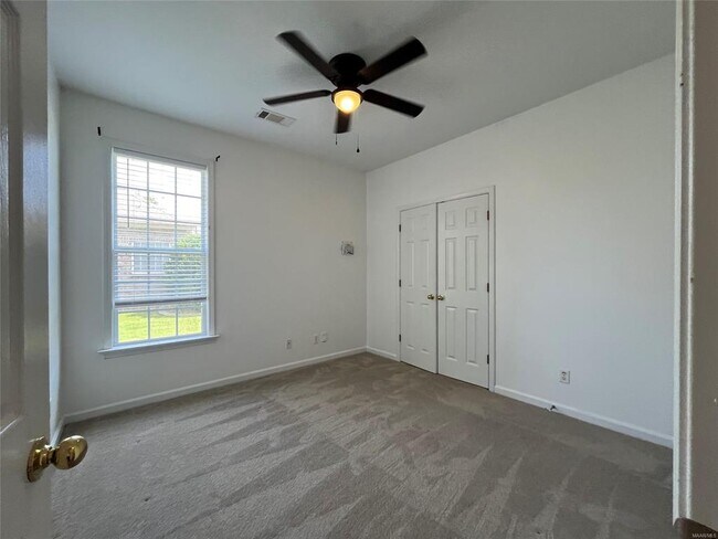 Building Photo - 9408 Crofton Ct