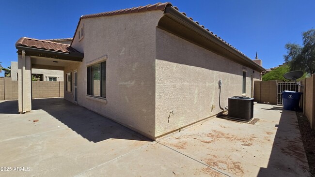 Building Photo - 16176 W Desert Mirage Dr