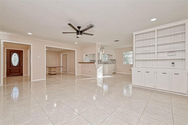Building Photo - 11503 High Star Dr