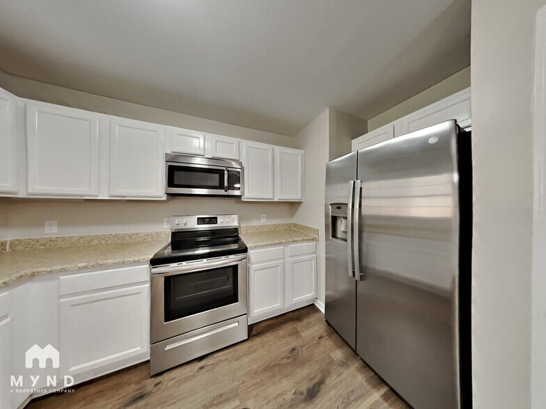 Building Photo - 466 Barewood Dr