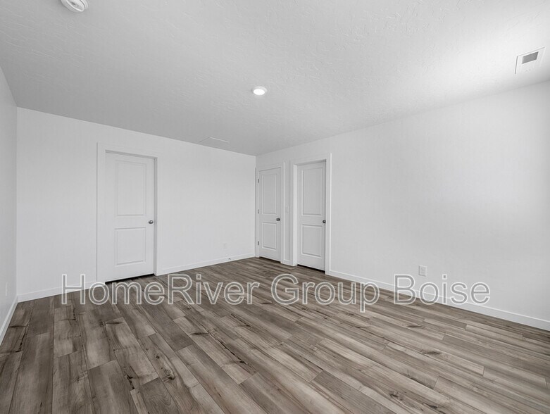 Building Photo - 20444 Owl Creek Ave