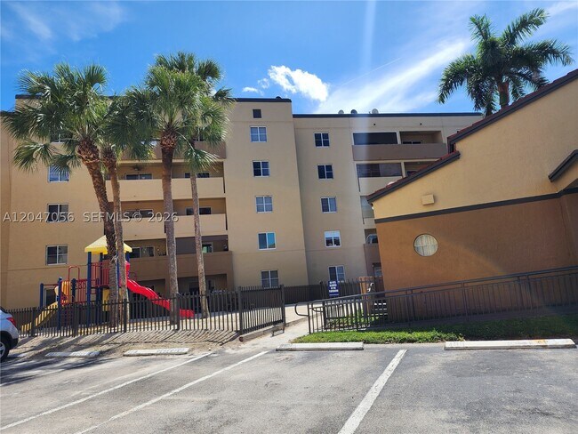 Building Photo - 14901 SW 82nd Terrace