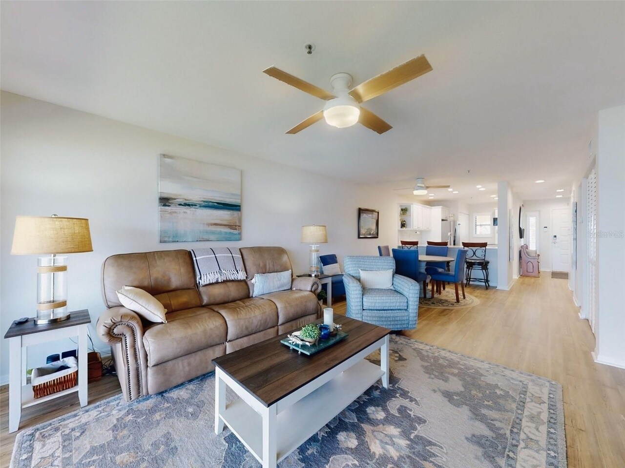 Building Photo - 454 Bouchelle Dr