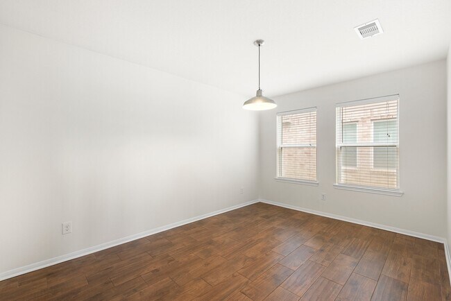 Building Photo - 4818 Fair Oak Dale Ln