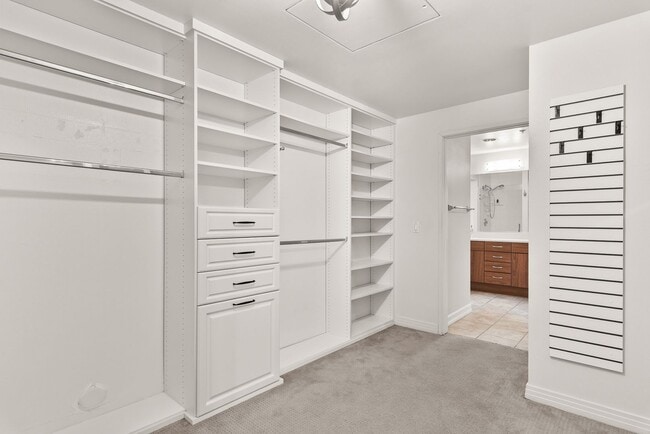 Building Photo - Walkable Little Italy Living – 3BR/3BA with Gated Parking