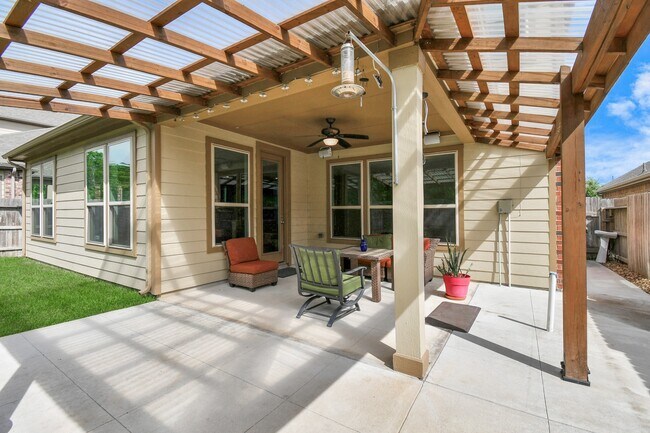 Building Photo - 14018 Harmony Ridge Trl