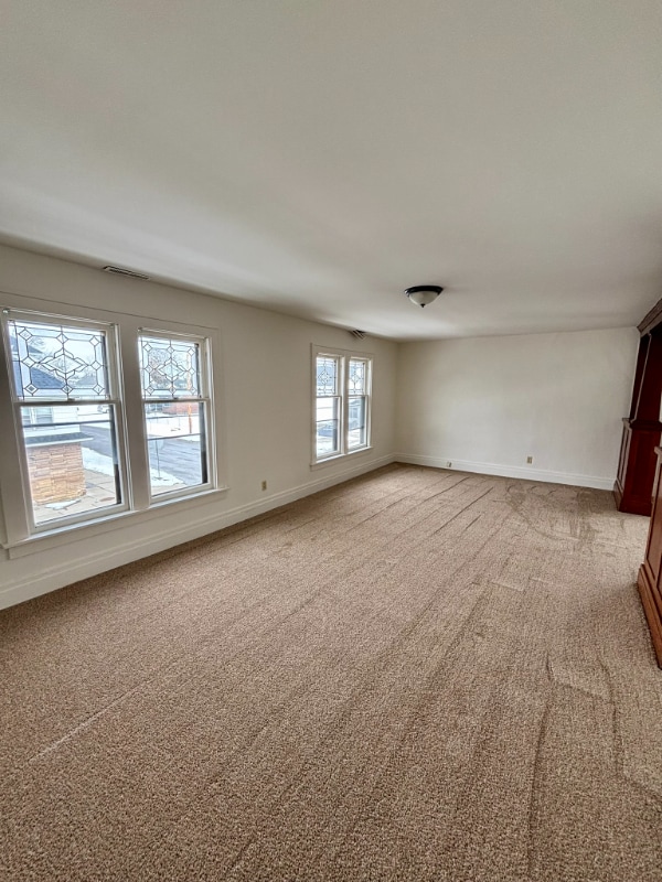 Building Photo - 91 Laverack Ave