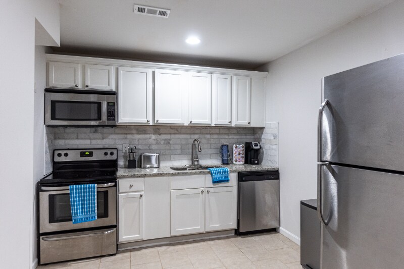 Building Photo - 2318 Centenary Way Ct