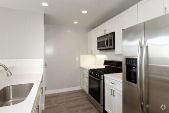 Building Photo - 1401 Jackson St