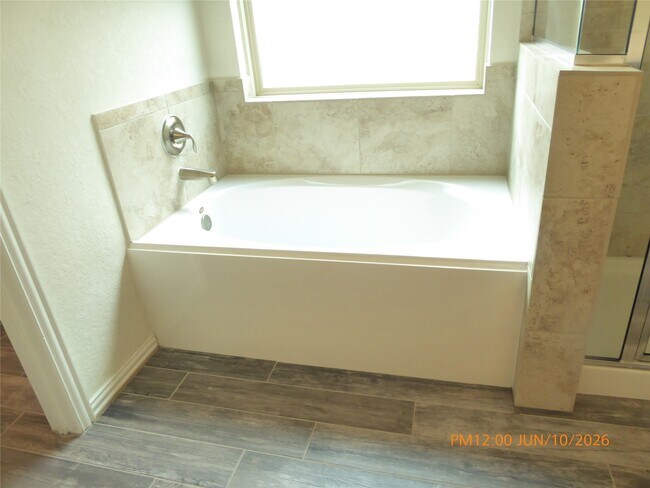 Building Photo - 6319 Shadowbrook Hollow Trail