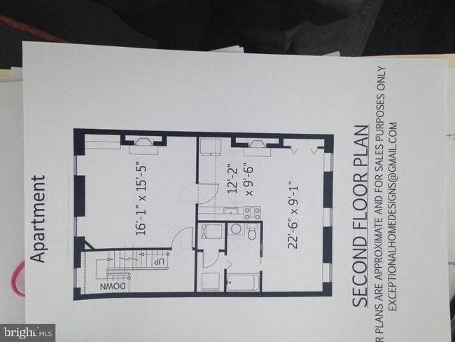 Building Photo - 709 Caroline St