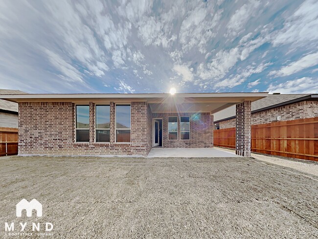 Building Photo - 14844 Gentry Dr