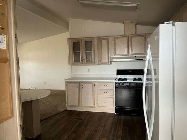 Building Photo - 201 S Greenfield Rd