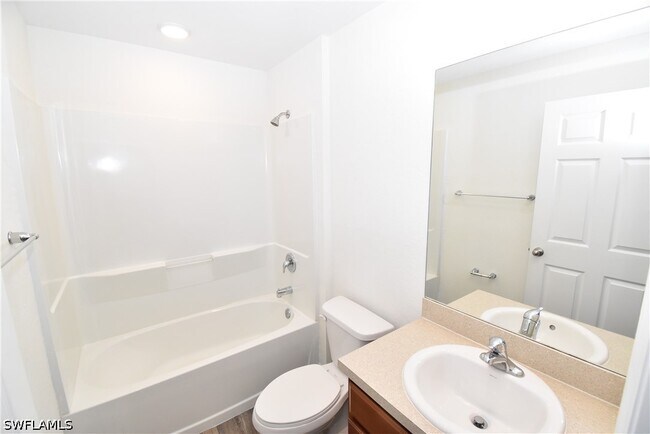 Building Photo - 3503 Samoa Ave