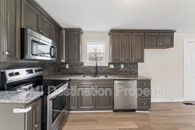 Building Photo - 247 Shadyside Ave