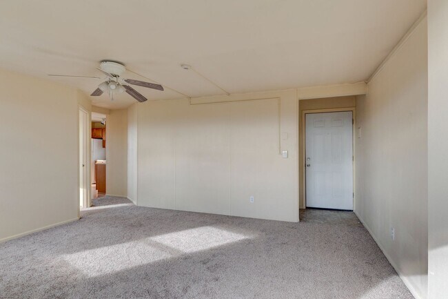 Building Photo - 645 SE Fidalgo Ave