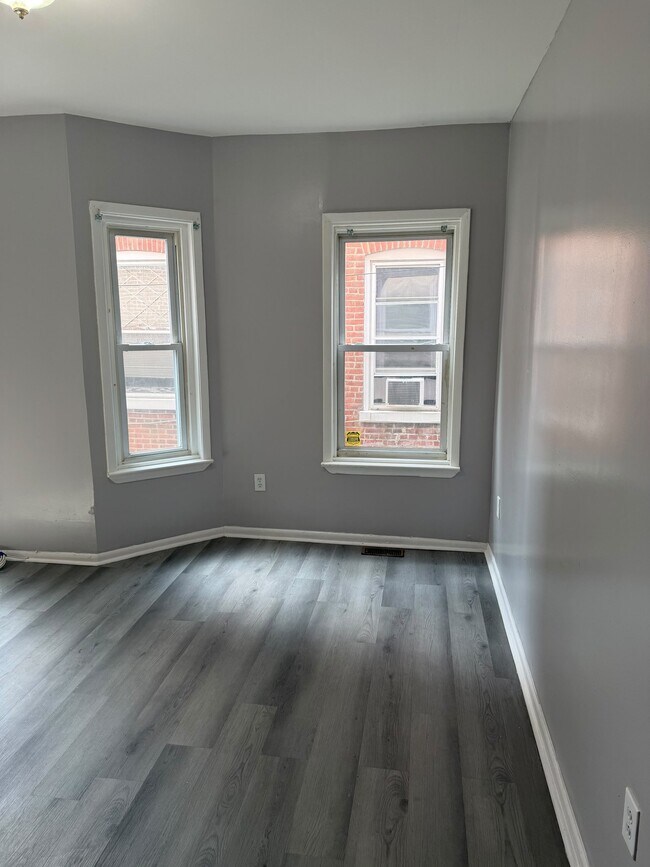 Building Photo - 251 Highland Ave