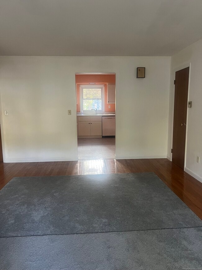 Building Photo - 56 Wakelee Ave