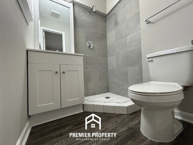 Building Photo - Newly Renovated 3BR/2BA Southaven Home with Hardwood Floors & Fenced Yard