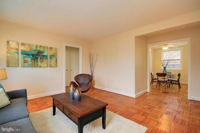 Building Photo - 2712 Ordway St NW