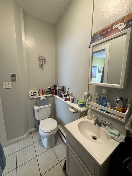 Building Photo - 108 Hyde Park Ave