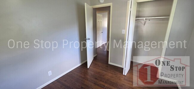 Building Photo - 8408 E 93rd Terrace