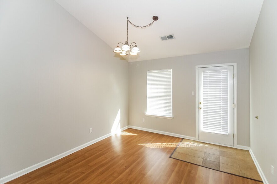 Building Photo - 65 Arborlon Cove