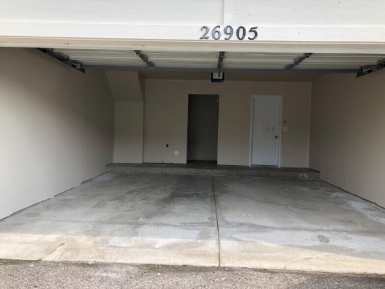 Building Photo - 26905 Carrington Pl