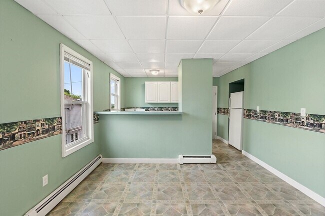 Building Photo - 69 Nesmith