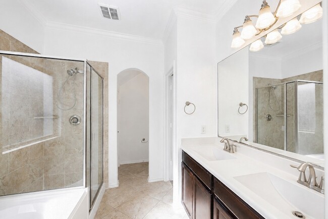 Building Photo - 9113 Holliday Ln