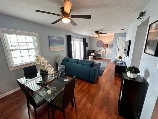 Building Photo - 5107 Salmon Dr SE