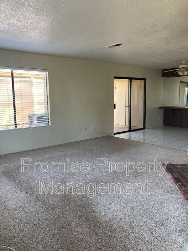 Building Photo - 274 Riverview Way