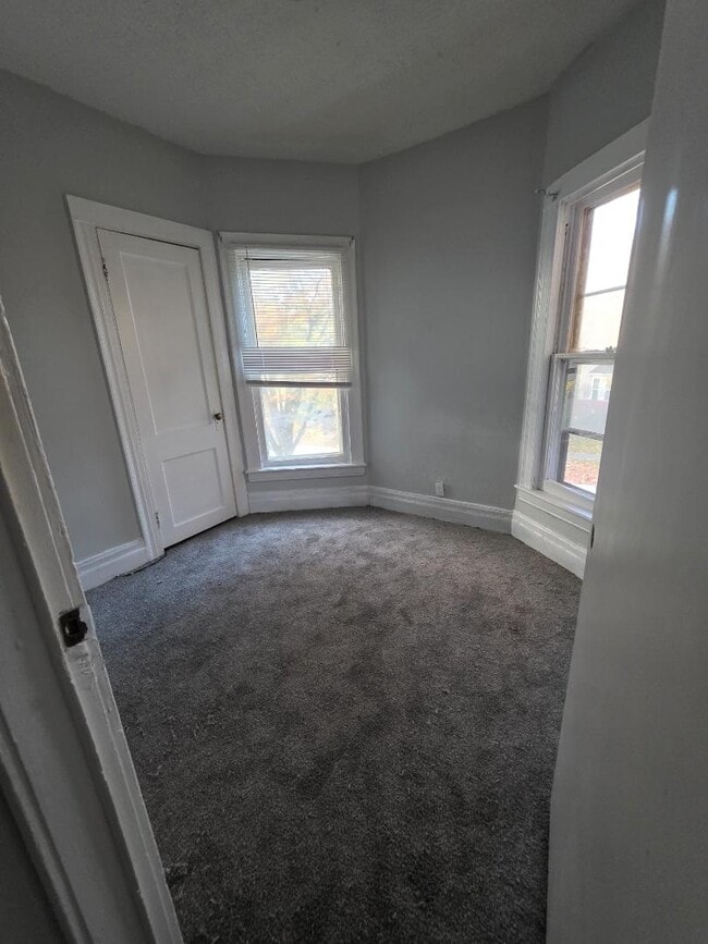 Building Photo - 455 Flint St