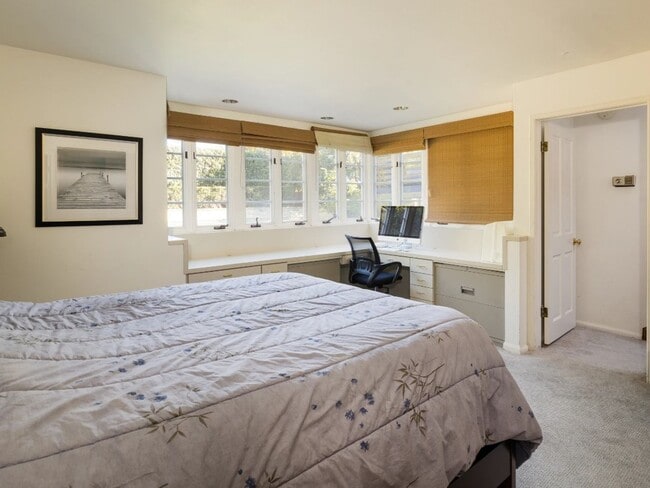 Building Photo - 4 Bed in Palos Verdes Estate • Valmonte Neighborhood