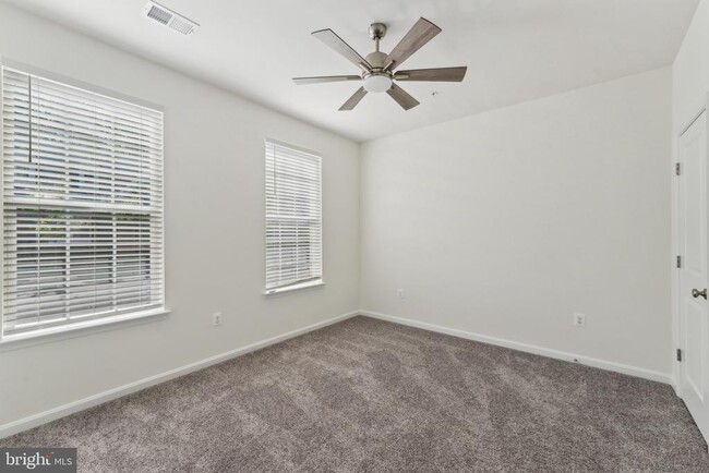 Building Photo - 381 Buckeye Cir