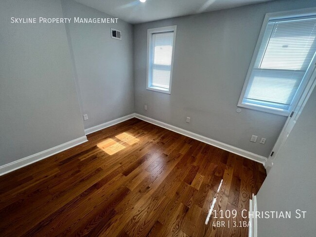 Building Photo - 1109 Christian St