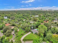 Building Photo - 5705 SW 60th Ave