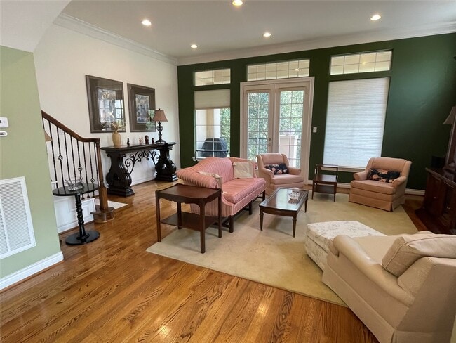 Building Photo - 9127 Harbor Hills Dr