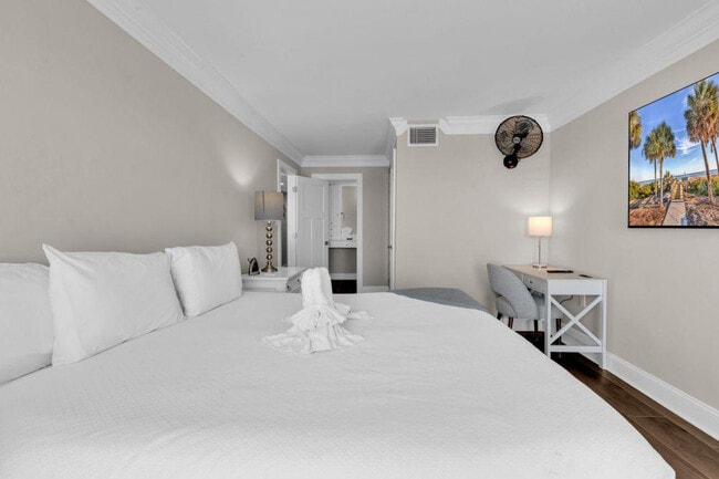 Building Photo - 2001 S Ocean Blvd