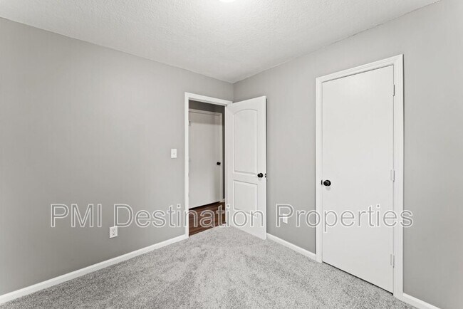 Building Photo - 12012 E 56 St