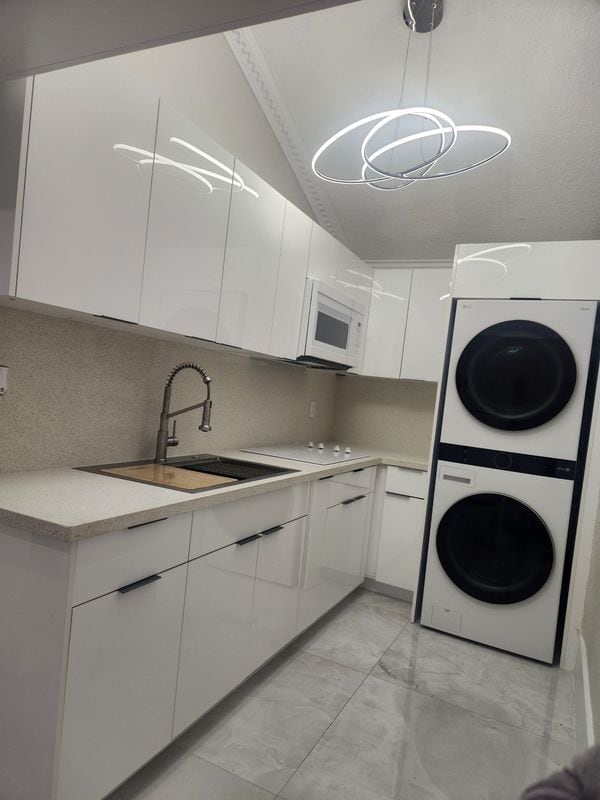 Building Photo - 13381 NW 7th Ter