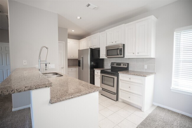 Building Photo - 13165 Snow Ln