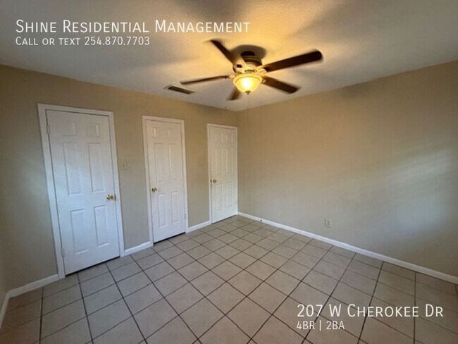 Building Photo - 207 W Cherokee Dr