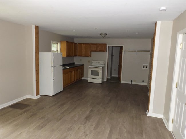 Building Photo - 40 N Marion St