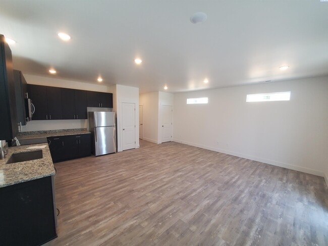 Building Photo - Brand New For Rent