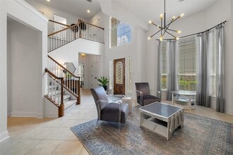 Building Photo - 209 The Hills Dr