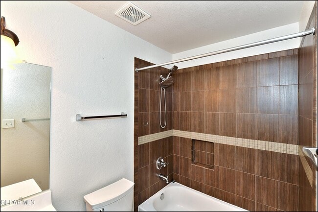 Building Photo - 5005 Moon Ranch Ln